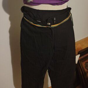 Black crop pants